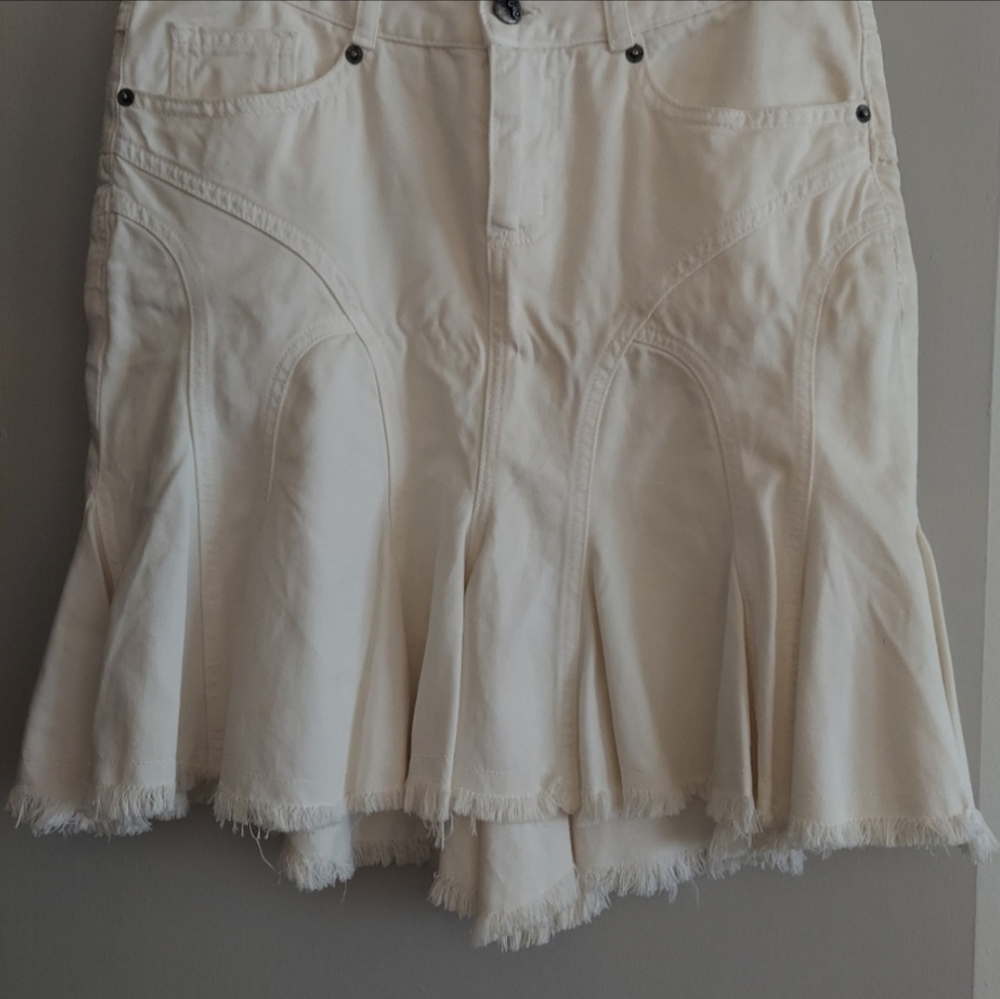 Joie / Denim Skirt / Off White / Size 6